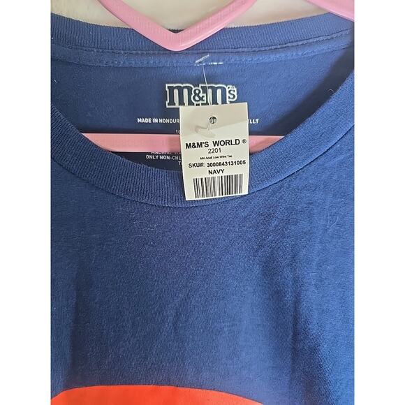 NWT M&Ms Official Plus 2X T-shirt Rainbow Pride Parade Casual Relaxed Fit - Picture 3 of 5